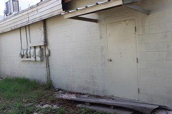 410 E Broadway St, Cuero, TX 77954